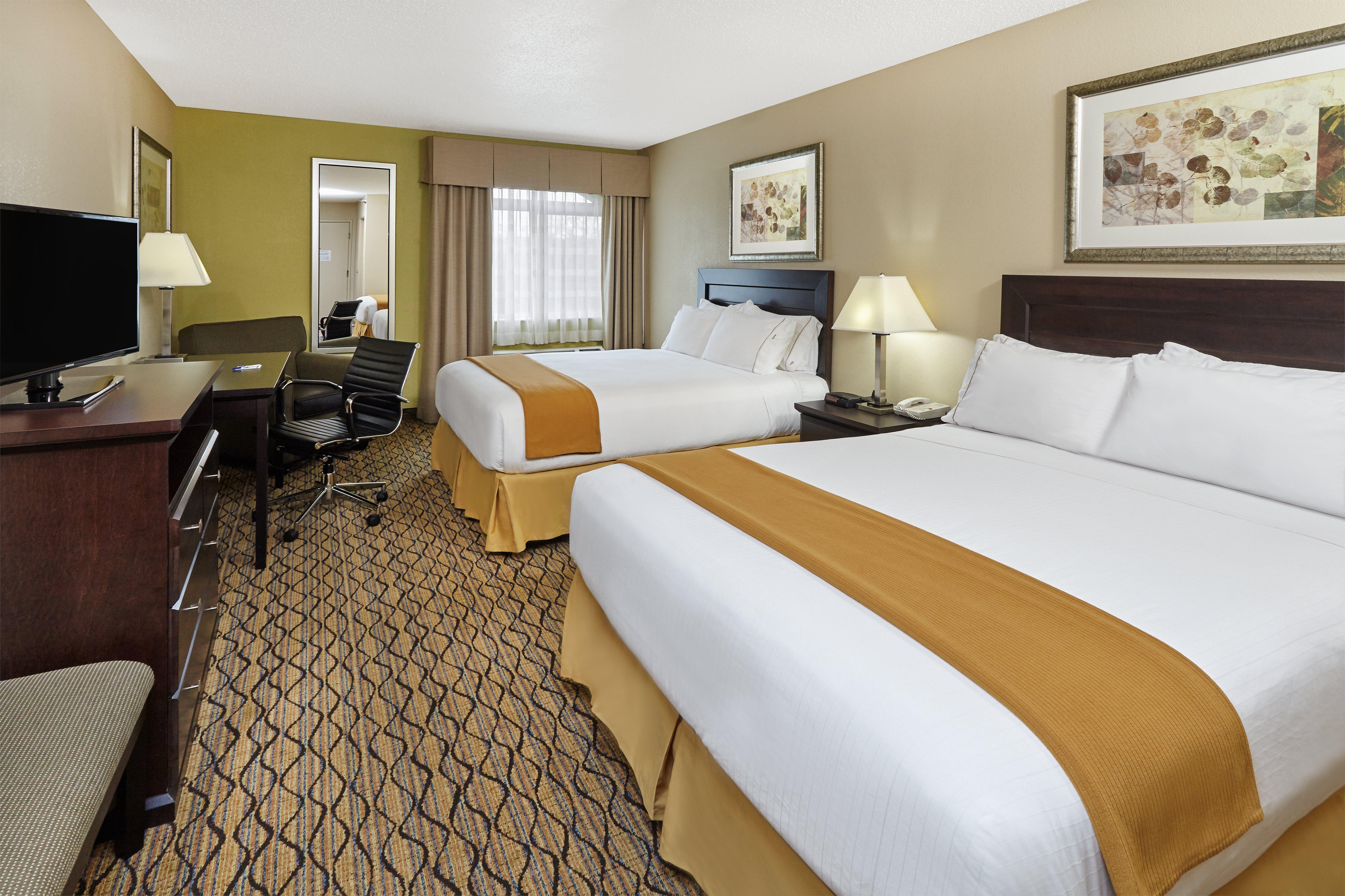 Holiday Inn Express & Suites Chicago-Libertyville By Ihg Екстериор снимка