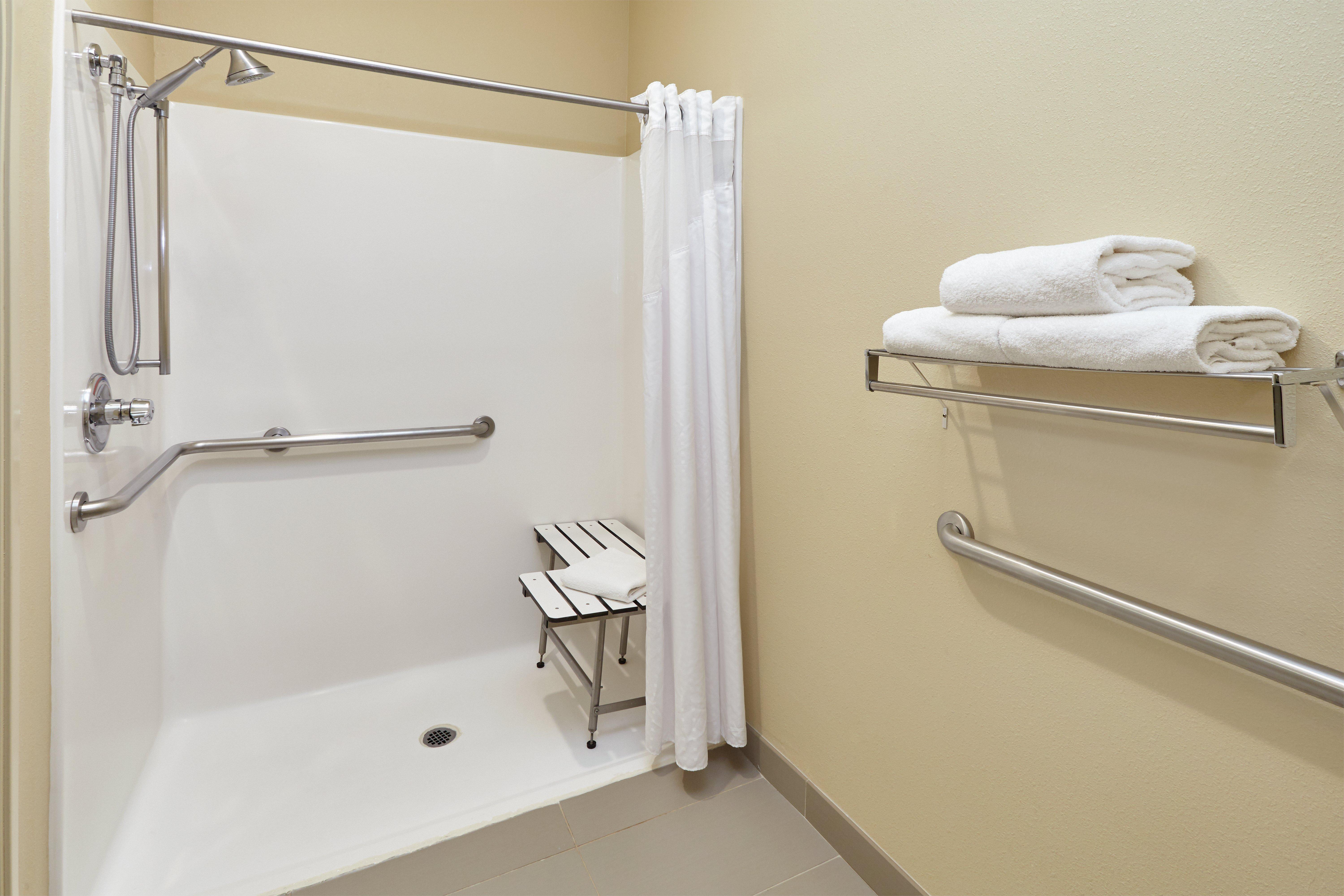 Holiday Inn Express & Suites Chicago-Libertyville By Ihg Екстериор снимка