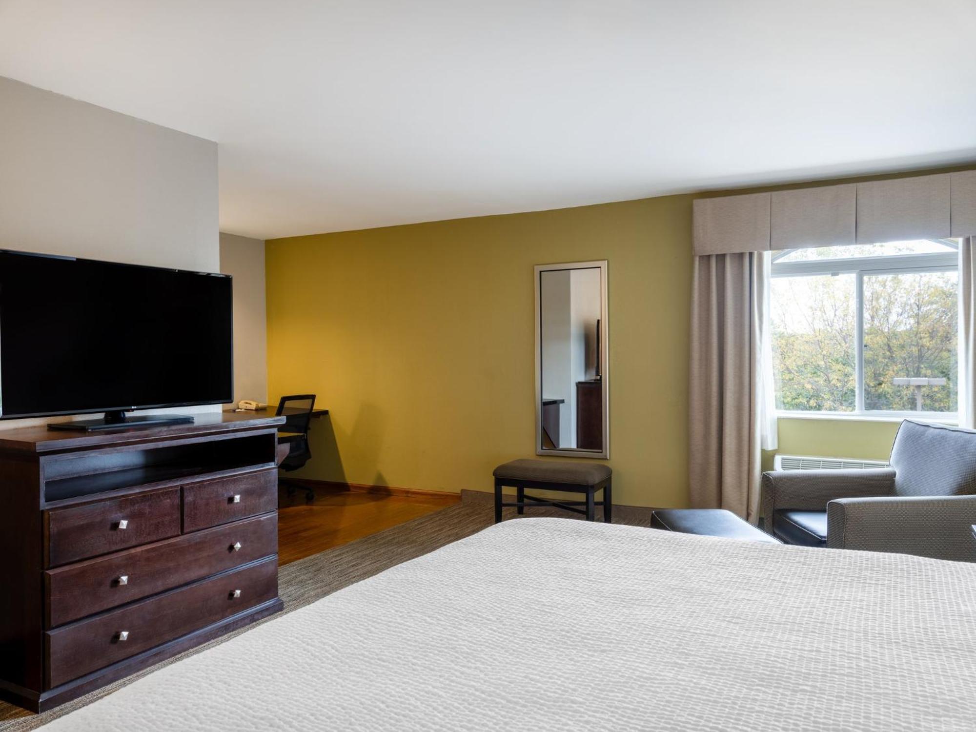 Holiday Inn Express & Suites Chicago-Libertyville By Ihg Екстериор снимка