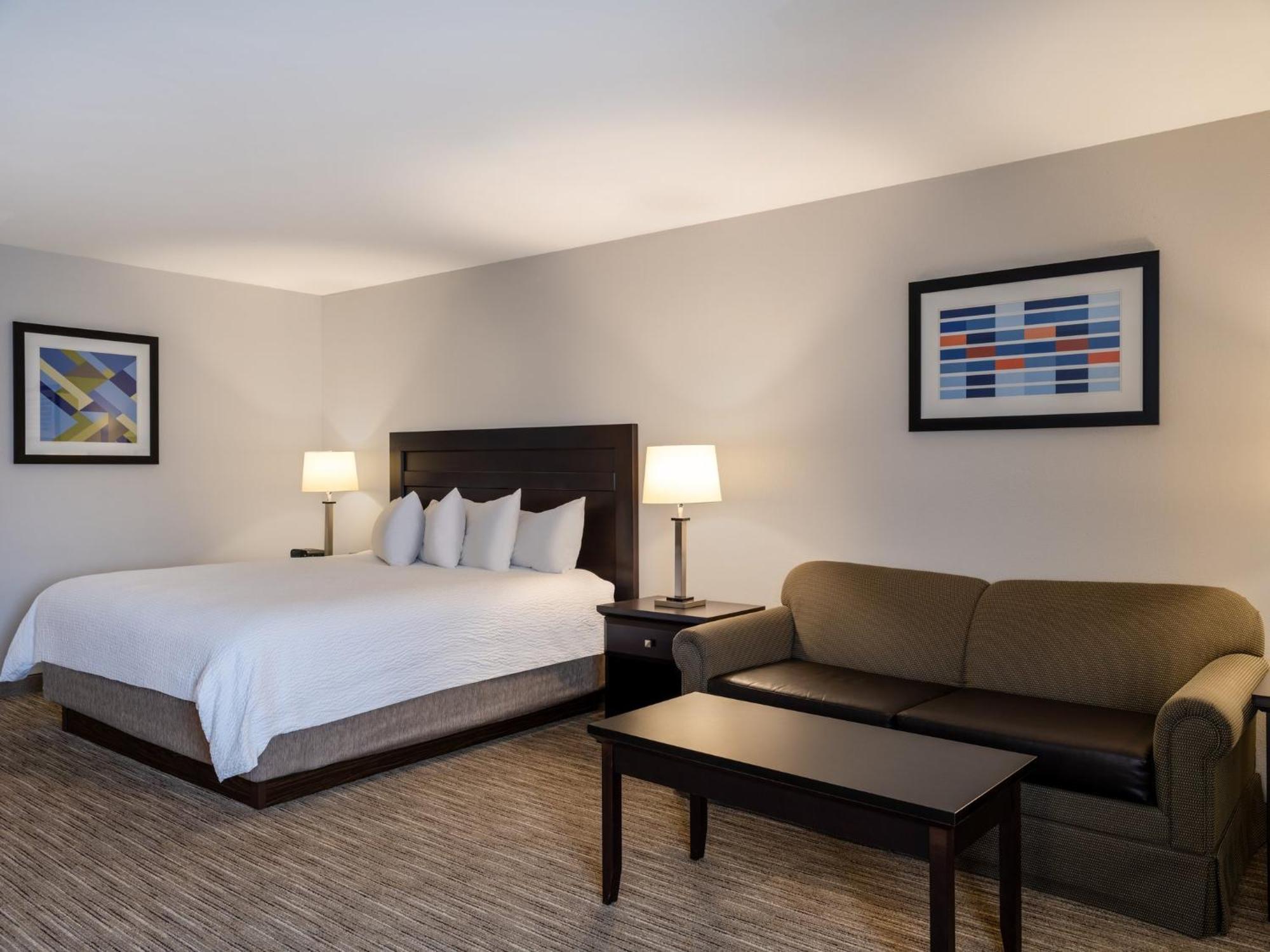 Holiday Inn Express & Suites Chicago-Libertyville By Ihg Екстериор снимка