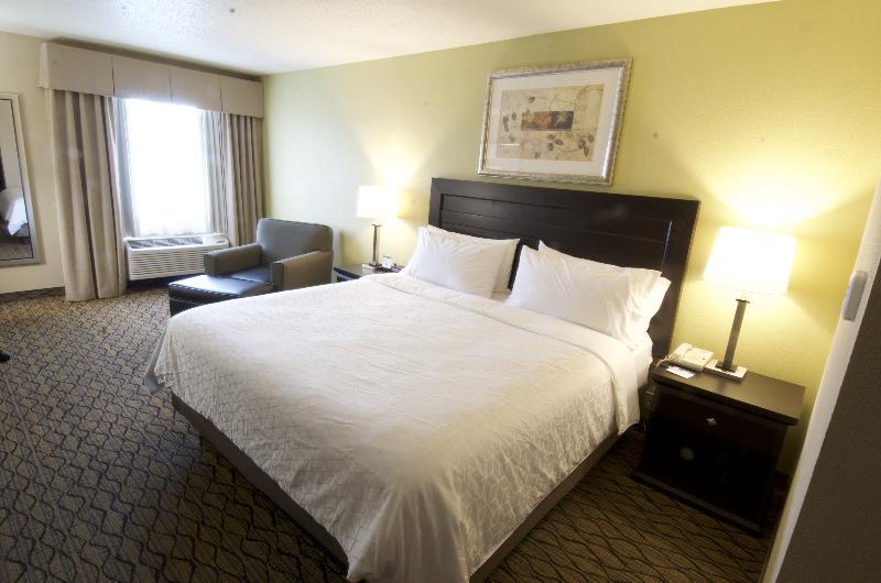 Holiday Inn Express & Suites Chicago-Libertyville By Ihg Екстериор снимка