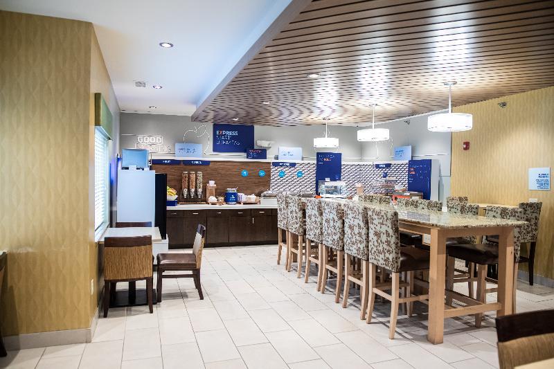 Holiday Inn Express & Suites Chicago-Libertyville By Ihg Екстериор снимка